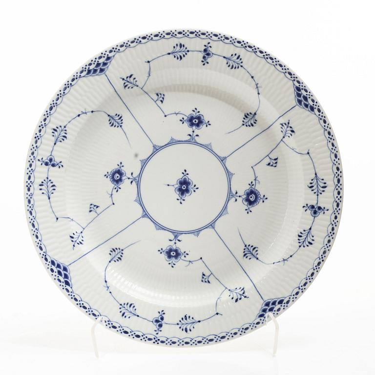 Royal Copenhagen, Two large "Blue fluted half and full lace" (Musselmalet halv- and helblond) porcelain serving dishes.