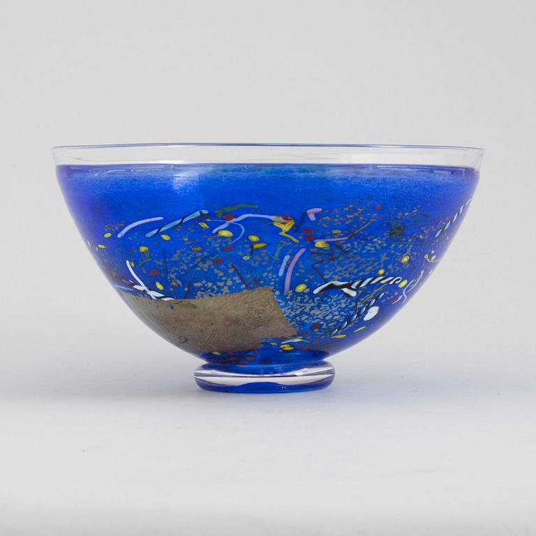 BERTIL VALLIEN, skål, "Satellite", glas, signerad, Kosta Boda.