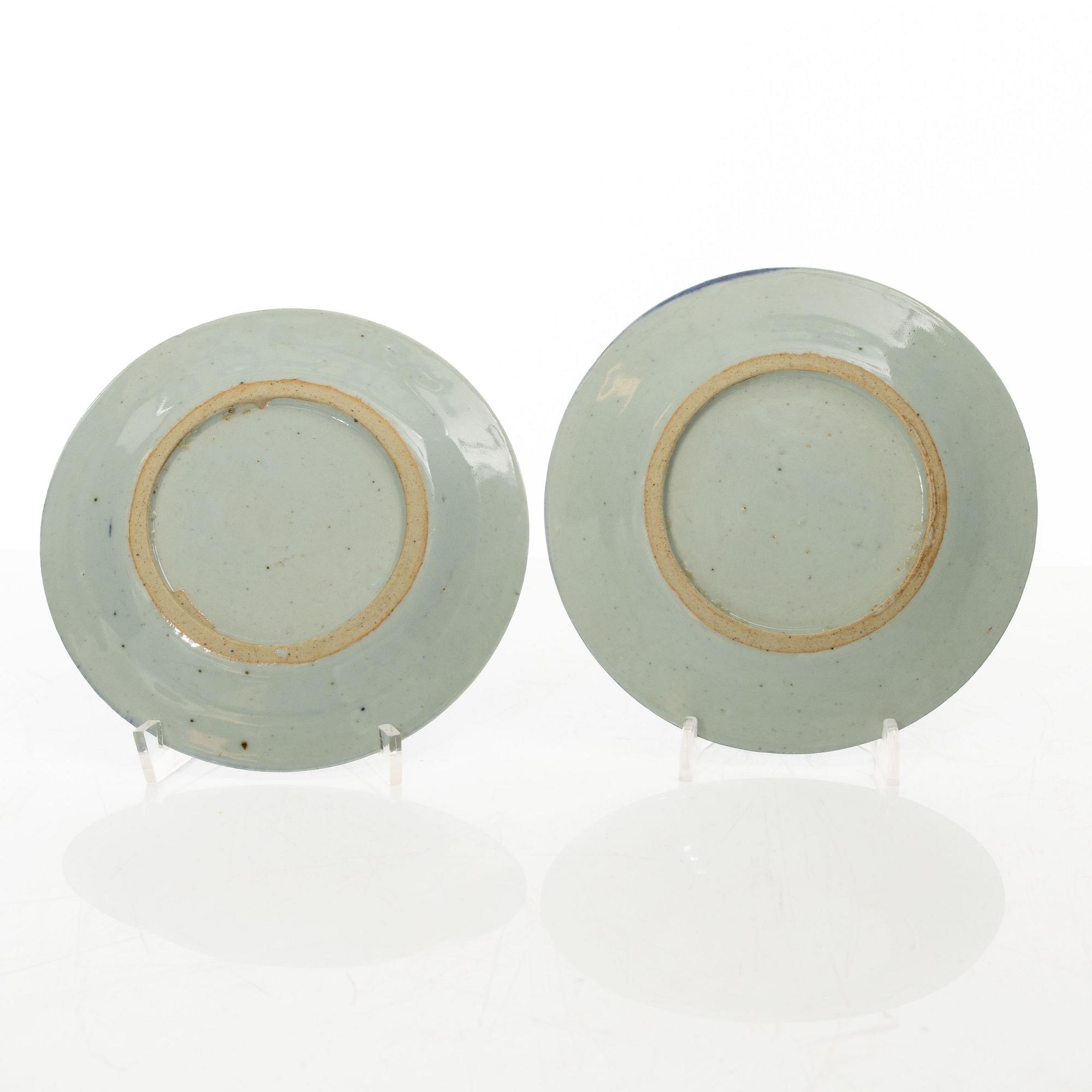 A set of thirteen Chinese blue and white porcelain dishes, Qing dynasty, 19th century.