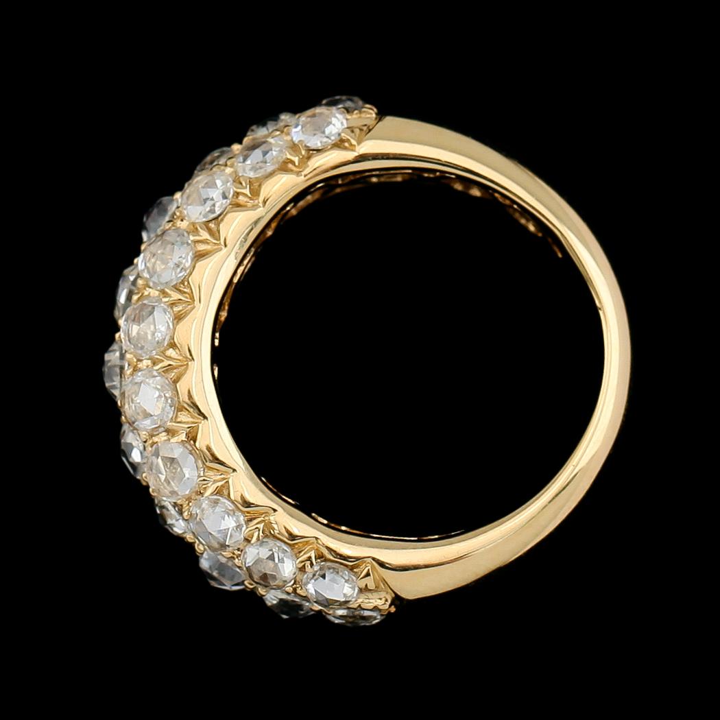 RING, 18K guld, rosenslipade diamanter tot ca 2.20 ct.