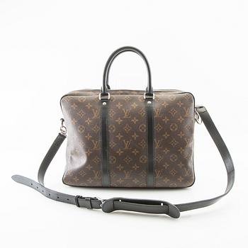 Louis Vuitton,.