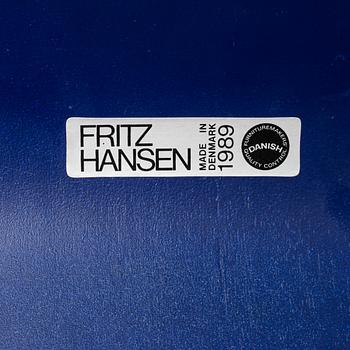 Arne Jacobsen, stolar, åtta stycken, modell "Sjuan" Fritz Hansen, Danmark, 1989.