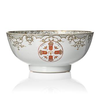 1028. A Chinese Export commemorative punch bowl, Qing dynasty, 1730’s.