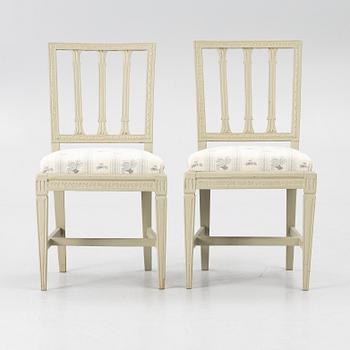 A pair of late Gustavian chairs from around the year 1800.