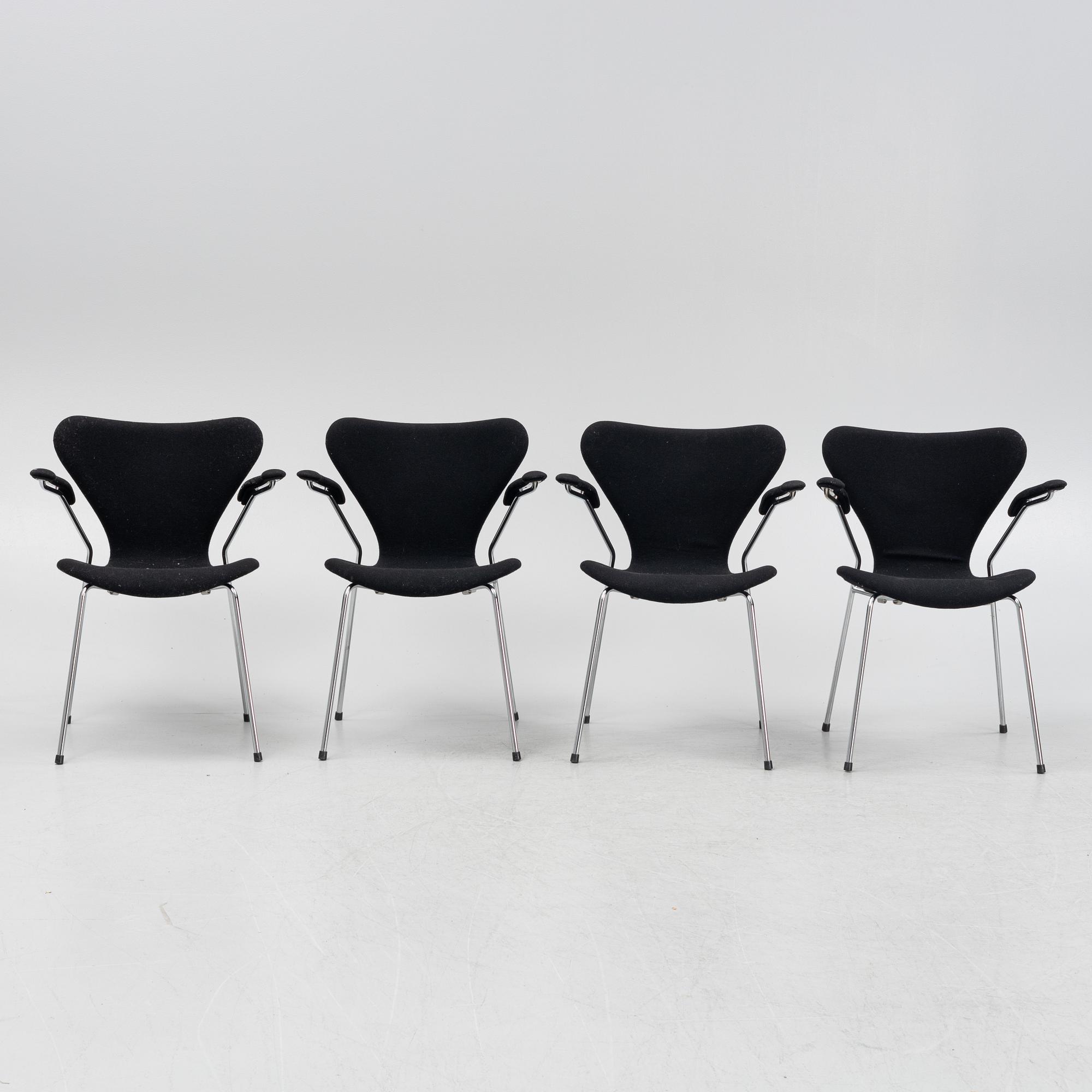 Arne Jacobsen, karmstolar, 4 st, "Sjuan", Fritz Hansen, 2000-tal.