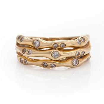 Ring, brilliant-cut diamonds, 14K gold.