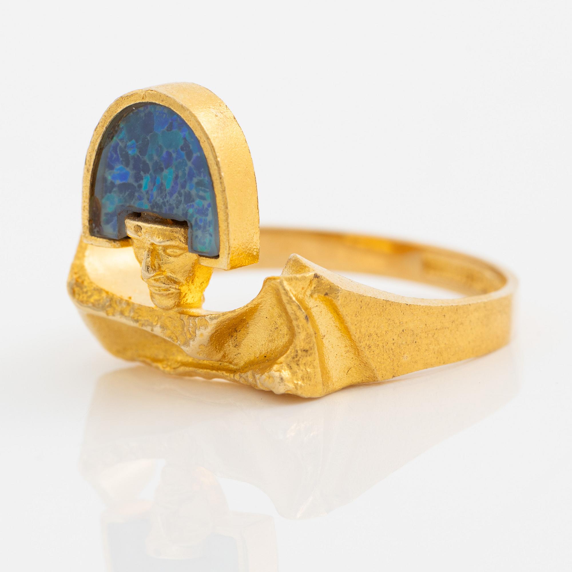 Björn Weckström, ring, 18K gold with opal, Finland 1977. By Lapponia.