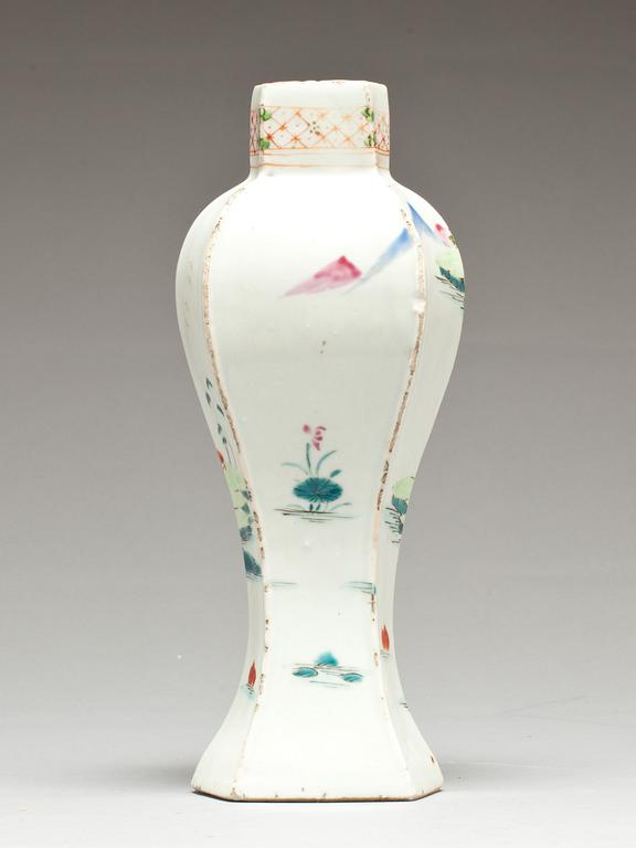 VAS, porslin, Qing-dynastin, Kina, 1700-tal.