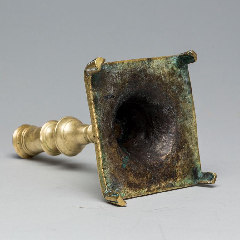 LJUSSTAKE, mässing, 1700-tal.