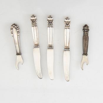 Johan Rohde, knivar 23 st + kapsylöppnare sterlingsilver  "Konge/Acorn" för Georg Jensen Danmark 1900-talets första hälft.