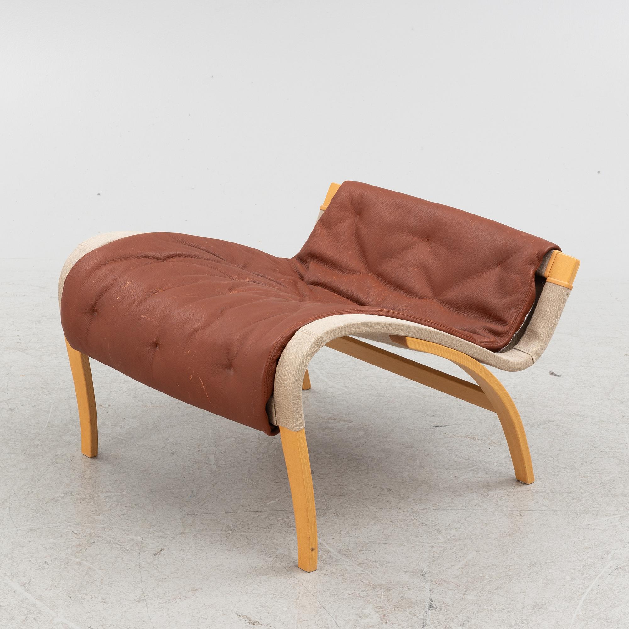 Bruno Mathsson, fåtölj med fotpall, "Pernilla", DUX.