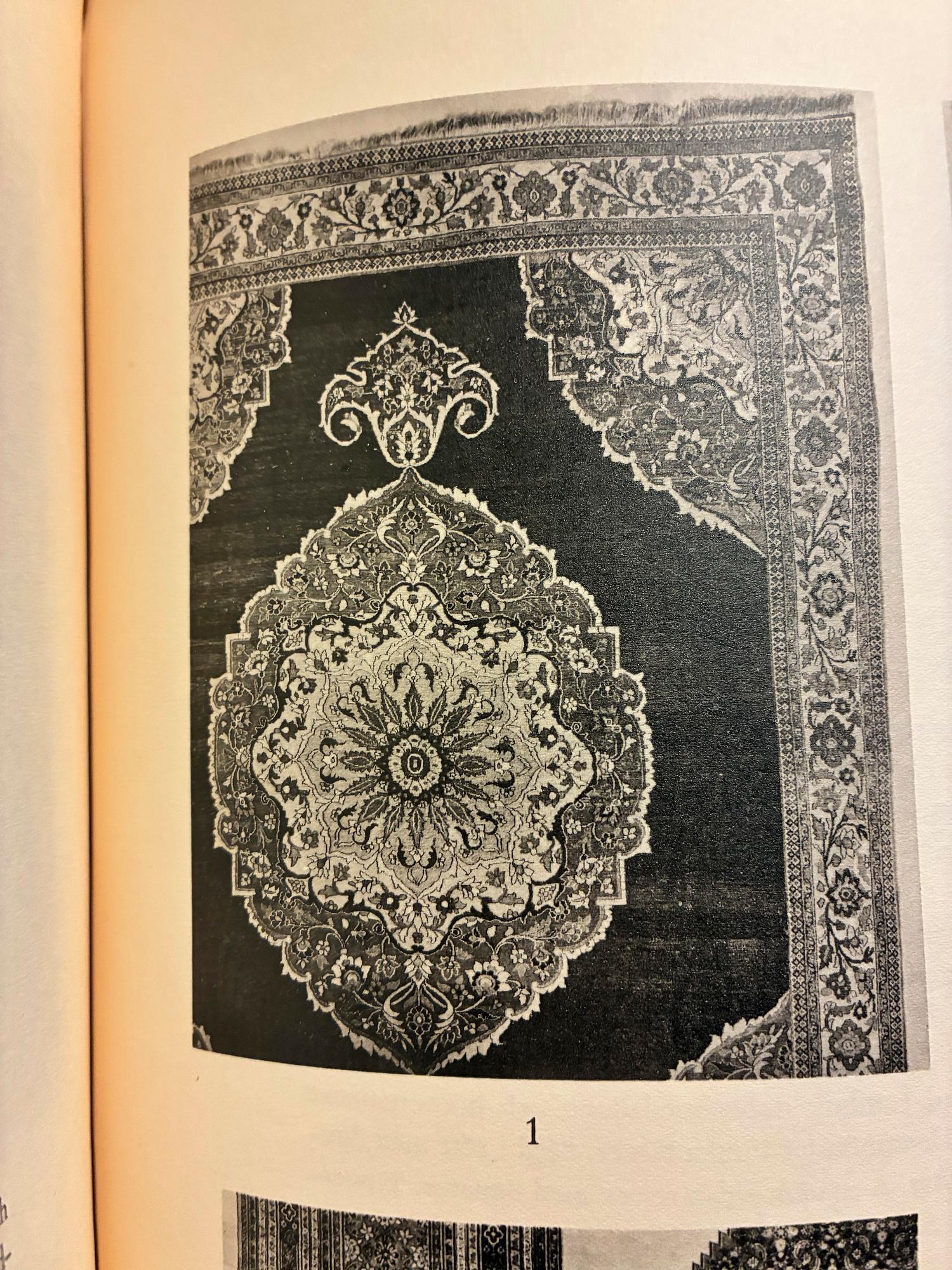 An antique Doroshk carpet, East Persian, c. 406 x 295 cm.