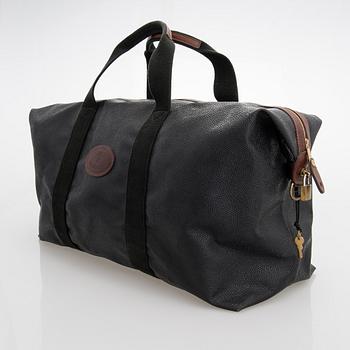 Mulberry, A "Medium Clipper" weekend bag.