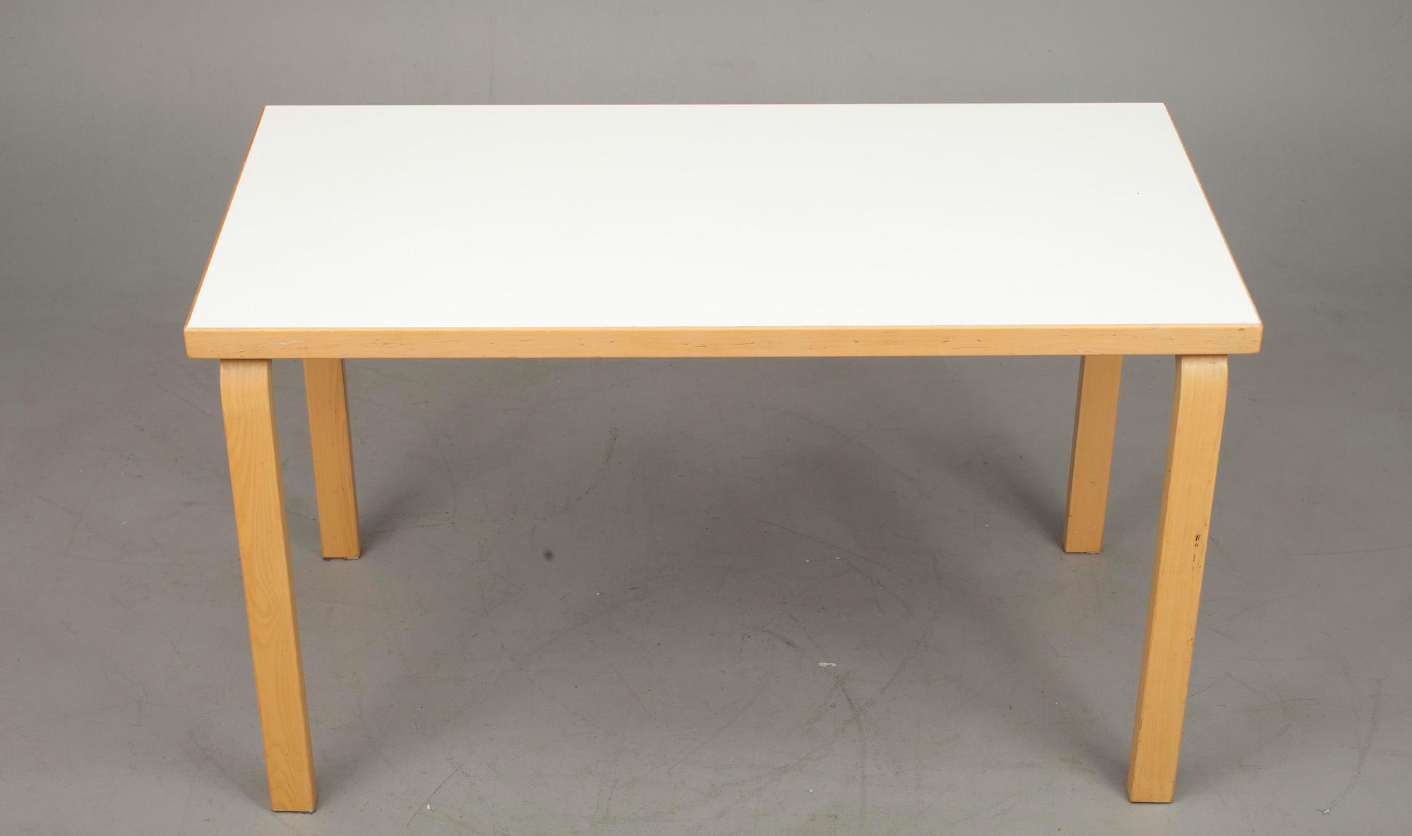 BORD, modell 80A, Alvar Aalto, Artek.