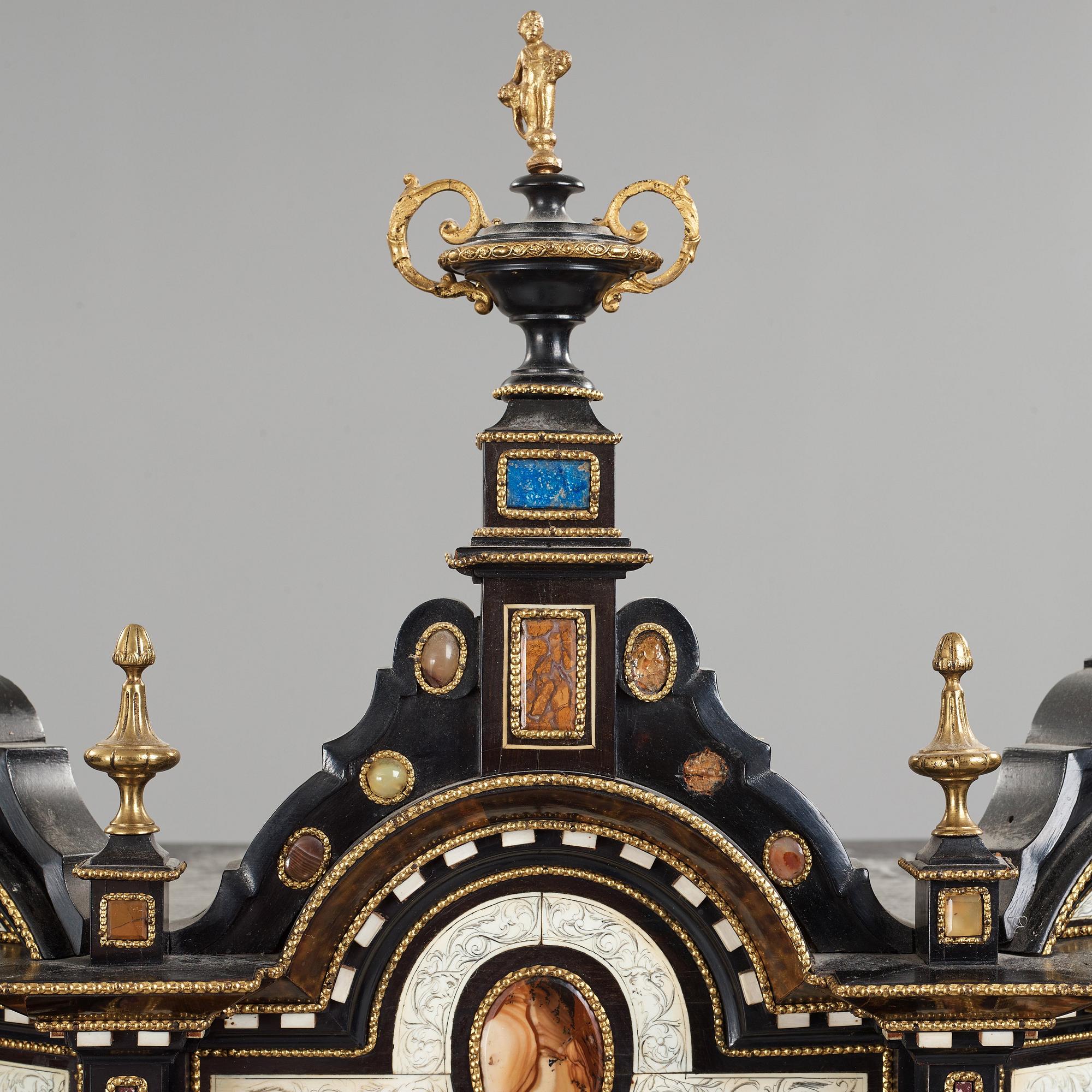 KABINETTSKÅP, av Ferdinando Pogliani (1832-1899), Milano, 1800-talets sista kvartal.