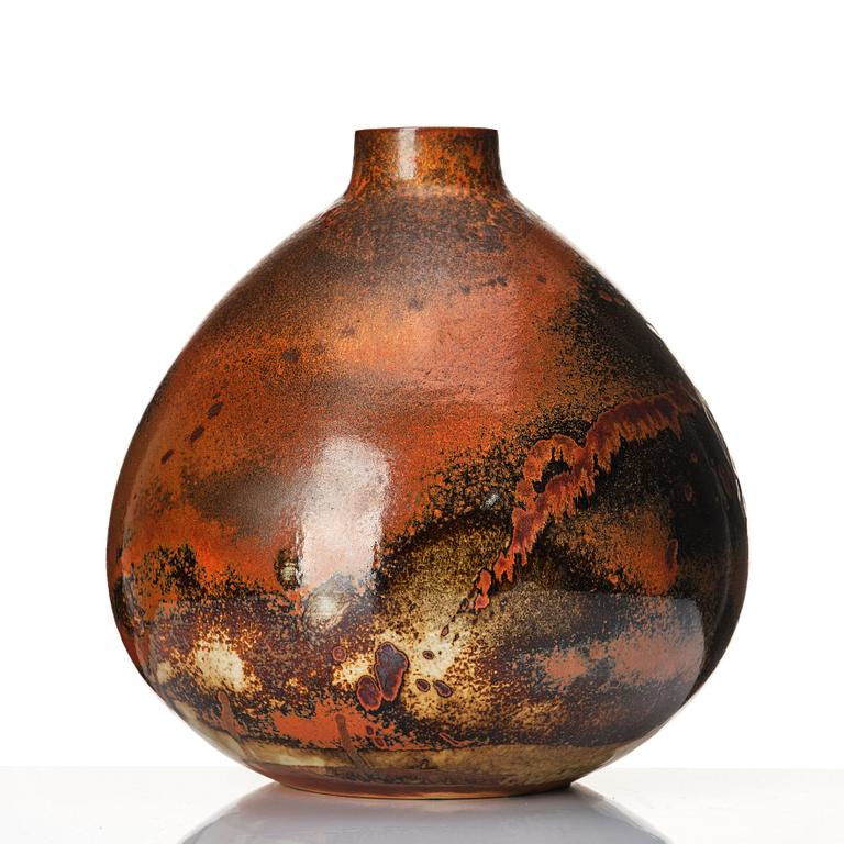 Carl-Harry Stålhane, a unique stoneware vase, Designhuset, Sweden 1970-80s.