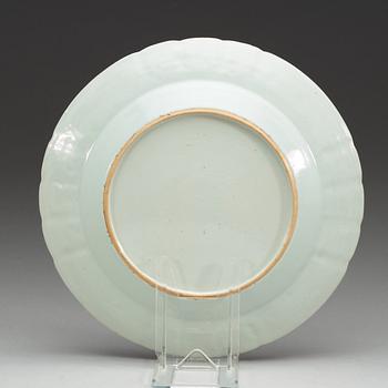 TALLRIKAR, 24 stycken, kompaniporslin. Qing dynastin, Qianlong (1736-95).
