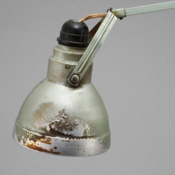 BORDSLAMPA, Erpé, 1900-talets andra kvartal.