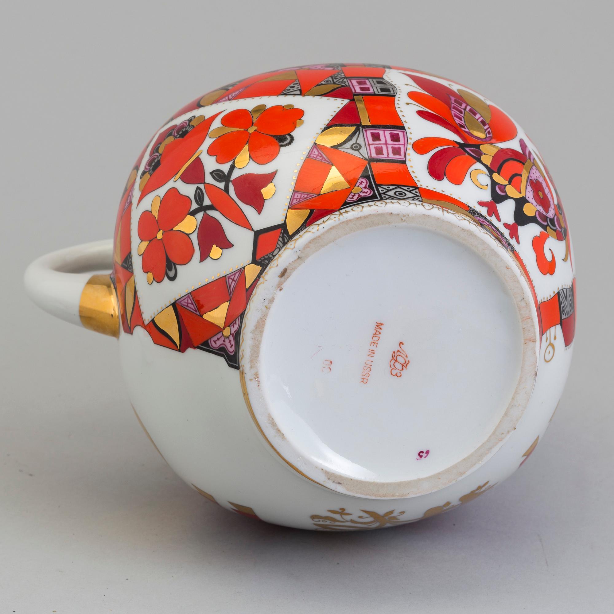 Two Lomonosov porcelain teapots, Soviet Union.