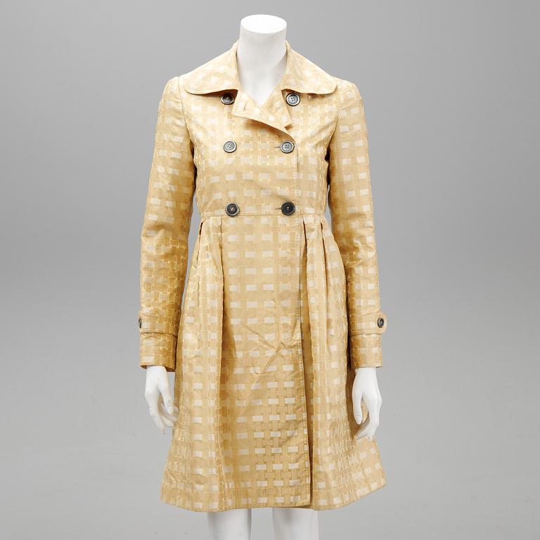 Burberry, a silk coat, italian size 40.