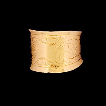 RING, 18K guld, H Svedbom, Vetlanda, 1958. Vikt 2,5 g.