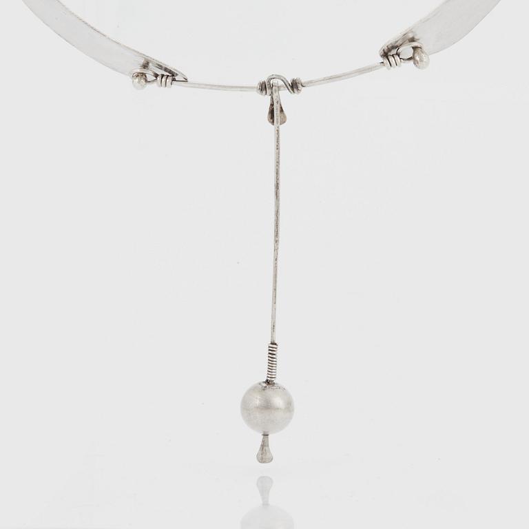 Vivianna Torun Bülow-Hübe, a silver necklace, executed in her own wokshop, Stockholm 1955.