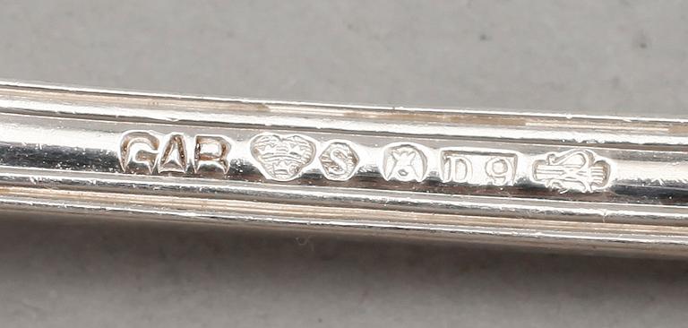 BESTICKUPPSÄTTNING, 105 del, silver, modell Olga. Tot vikt 5727 gram.