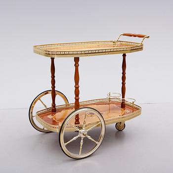 SERVERINGSVAGN, 1900-talets andra hälft.
