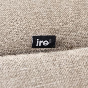 Soffa med fotpall, "Curve", Ire, 2000-tal.