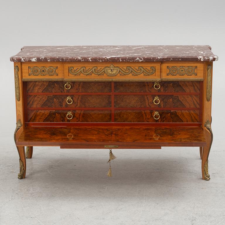 A Gustavian style chest of drawers, mid-20th Century.