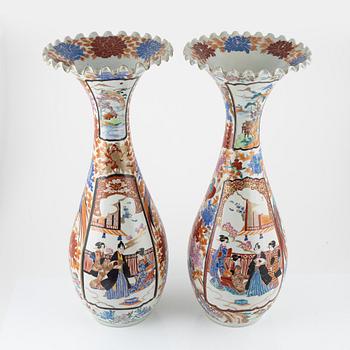 a pair of porcelain floor vases, Japan, early 20th century.