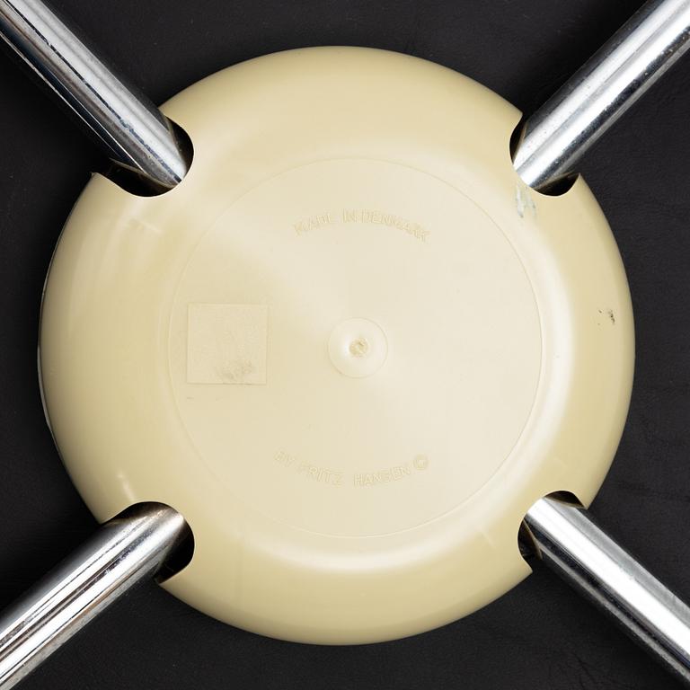 Arne Jacobsen, stolar, 6 st, "Sjuan, Fritz Hansen, Danmark.