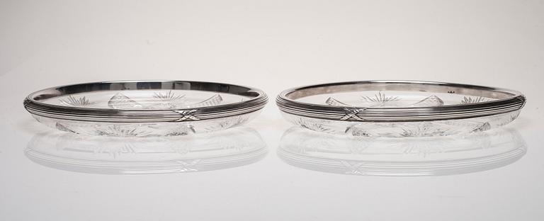 A PAIR OF FABERGE CUT-GLASS BOWLS.