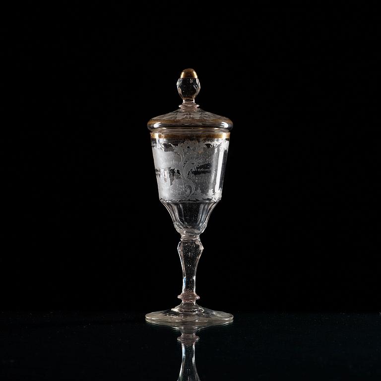 POKALGLAS med LOCK. Böhmen, 1700-tal.