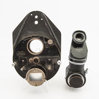 Kameror 2 st samt tillbehör Leica.