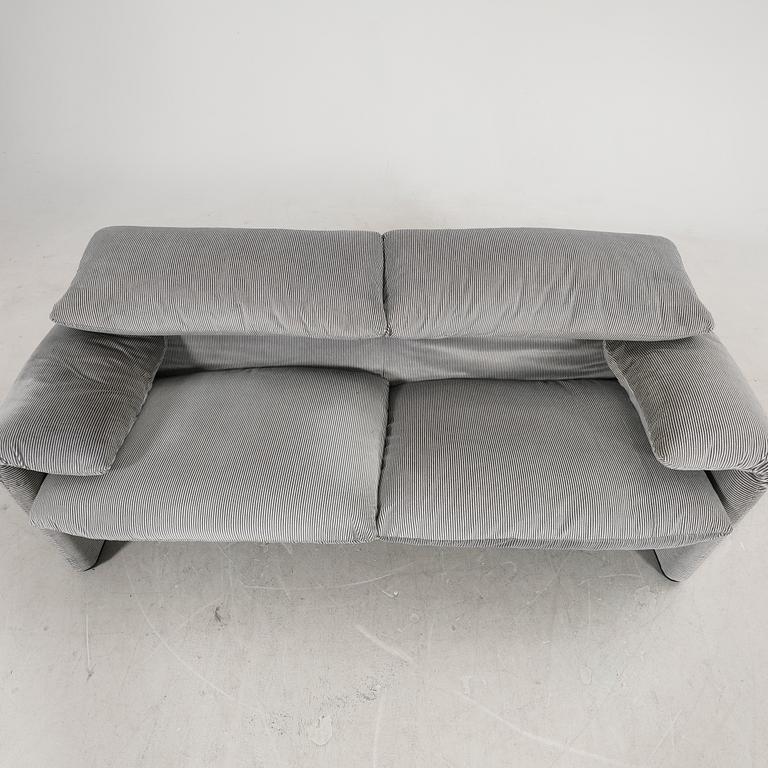 Vico Magistretti, soffa "Maralunga" Cassina Italien.