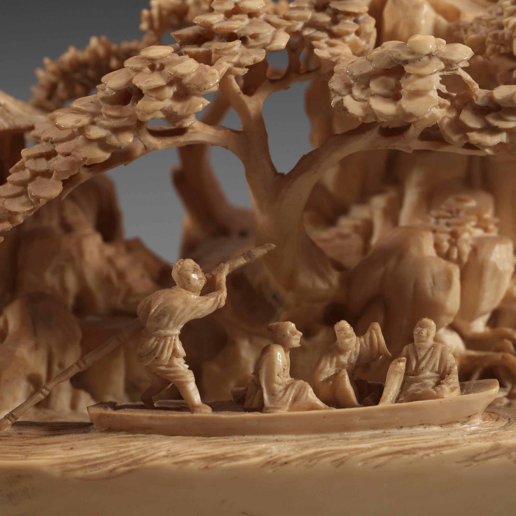 A large Ivory carving, late Qing dynasty.