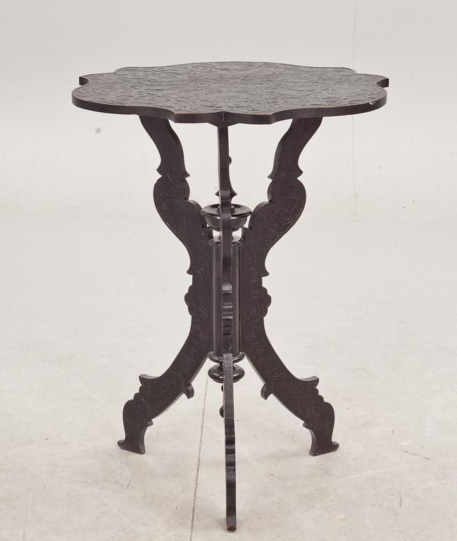 BORD, nyrenässans 1800-talets slut.