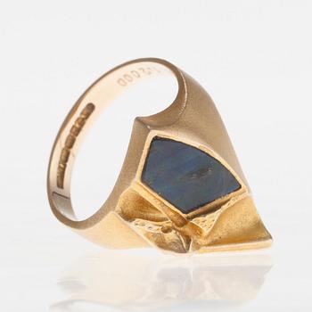 RING, 14K guld, spektrolit, "Randa" Björn Weckström, Lapponia 1998.