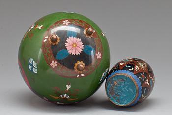 LOCKURNOR, 2 st, cloisonné, 18/1900-tal.