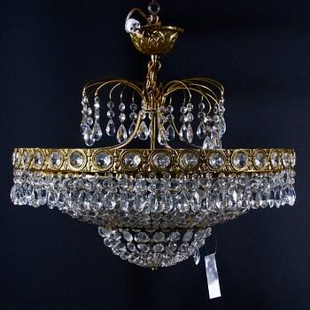 TAKKRONA, gustaviansk stil, 1900-talets andra hälft. H 52.