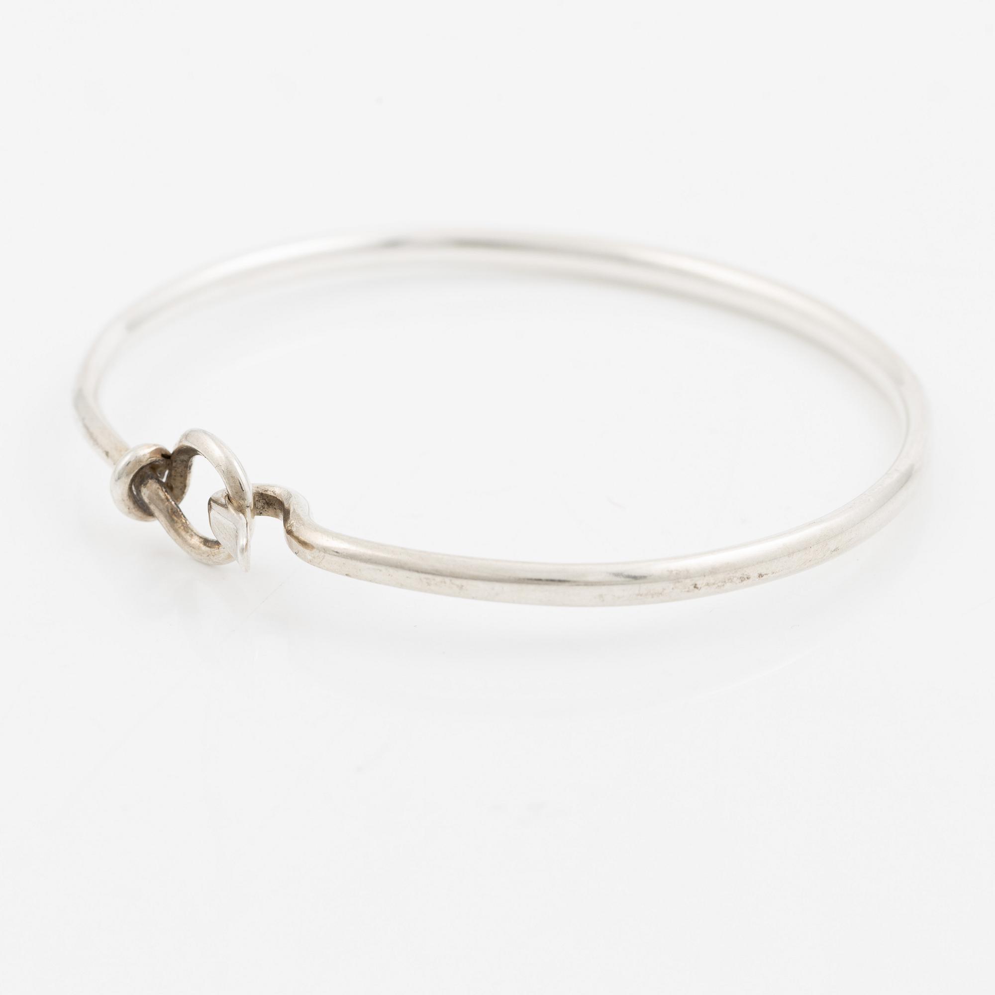 Vivianna Torun Bülow-Hübe, armring, sterlingsilver, Danmark. För Georg Jensen.