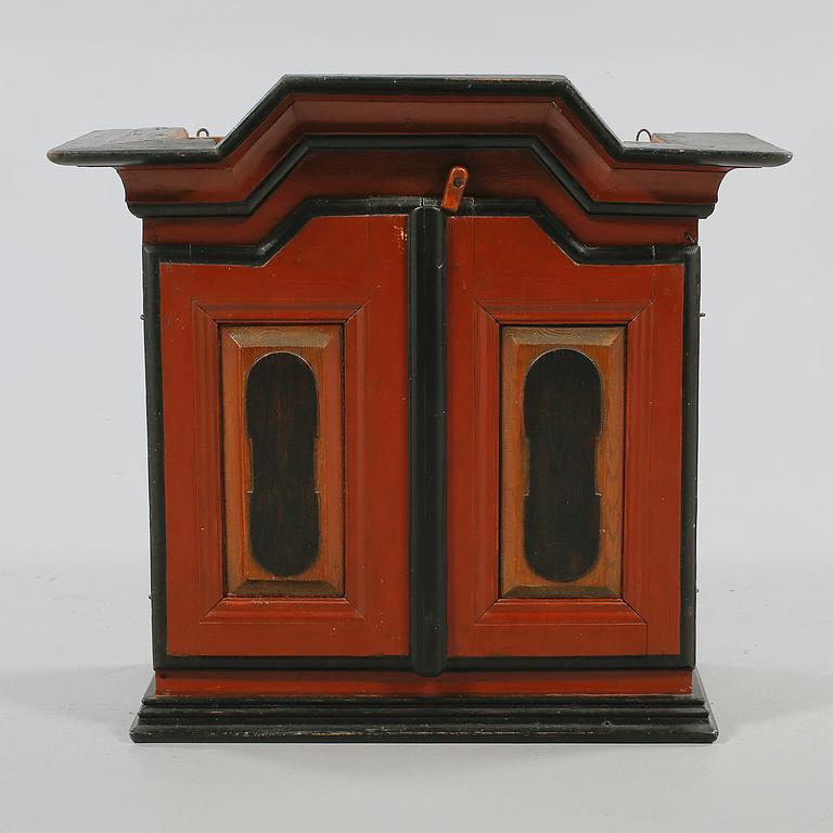 VÄGGSKÅP, 1800-tal.