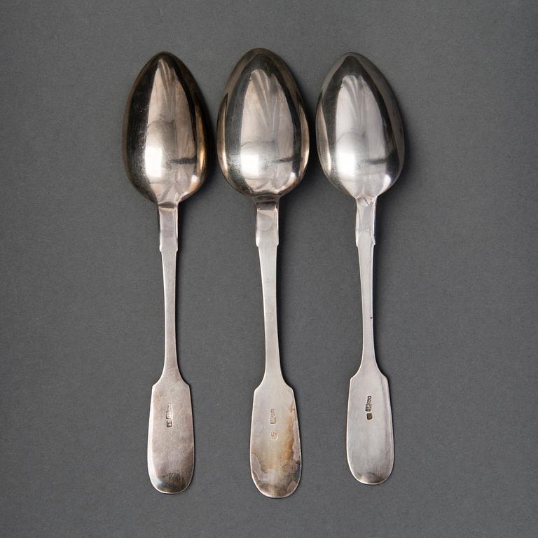 LUSIKOITA, 3 kpl, hopeaa, Pietari, yksi Samuel Filander 1871, kahdessa tarkastusmestarinleima Aleksander Shevyako 1896.