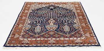 Rug, oriental, approx. 195 x 125 cm.