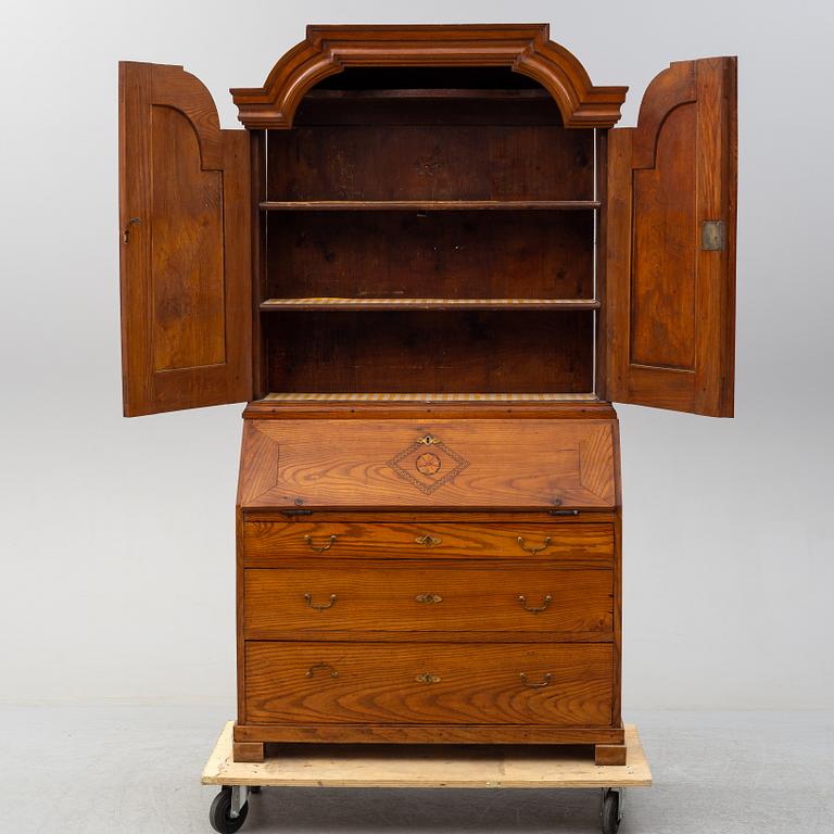 An 18th century cabinet.