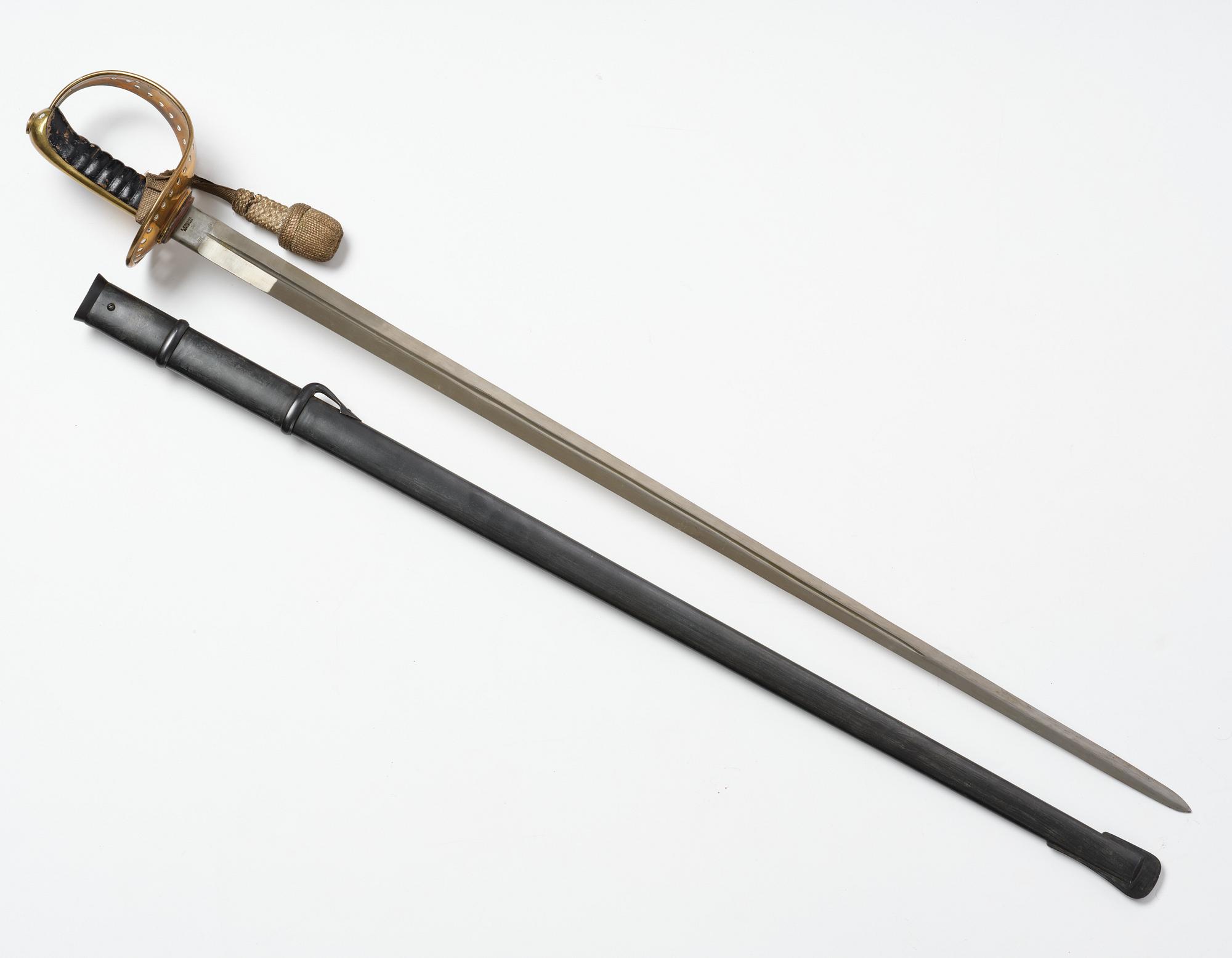 Sabel, svensk, m/1893 för kavalleriet, med balja.