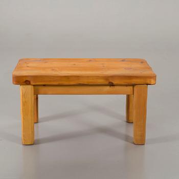 COFFE TABLE, A pine sofa table.