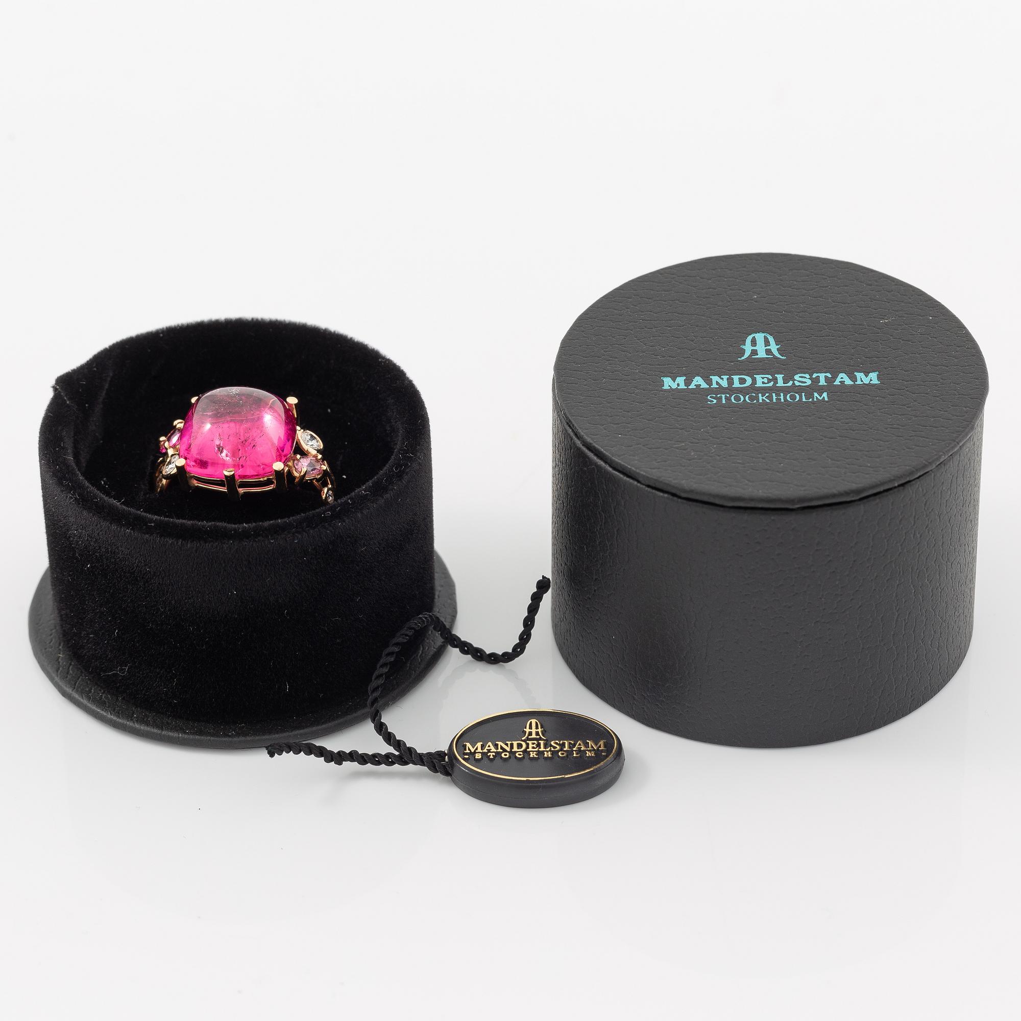 Ring, Mandelstam, 18K gold with cabochon-cut rubelite (tourmaline) and brilliant-cut diamonds and tourmalines.