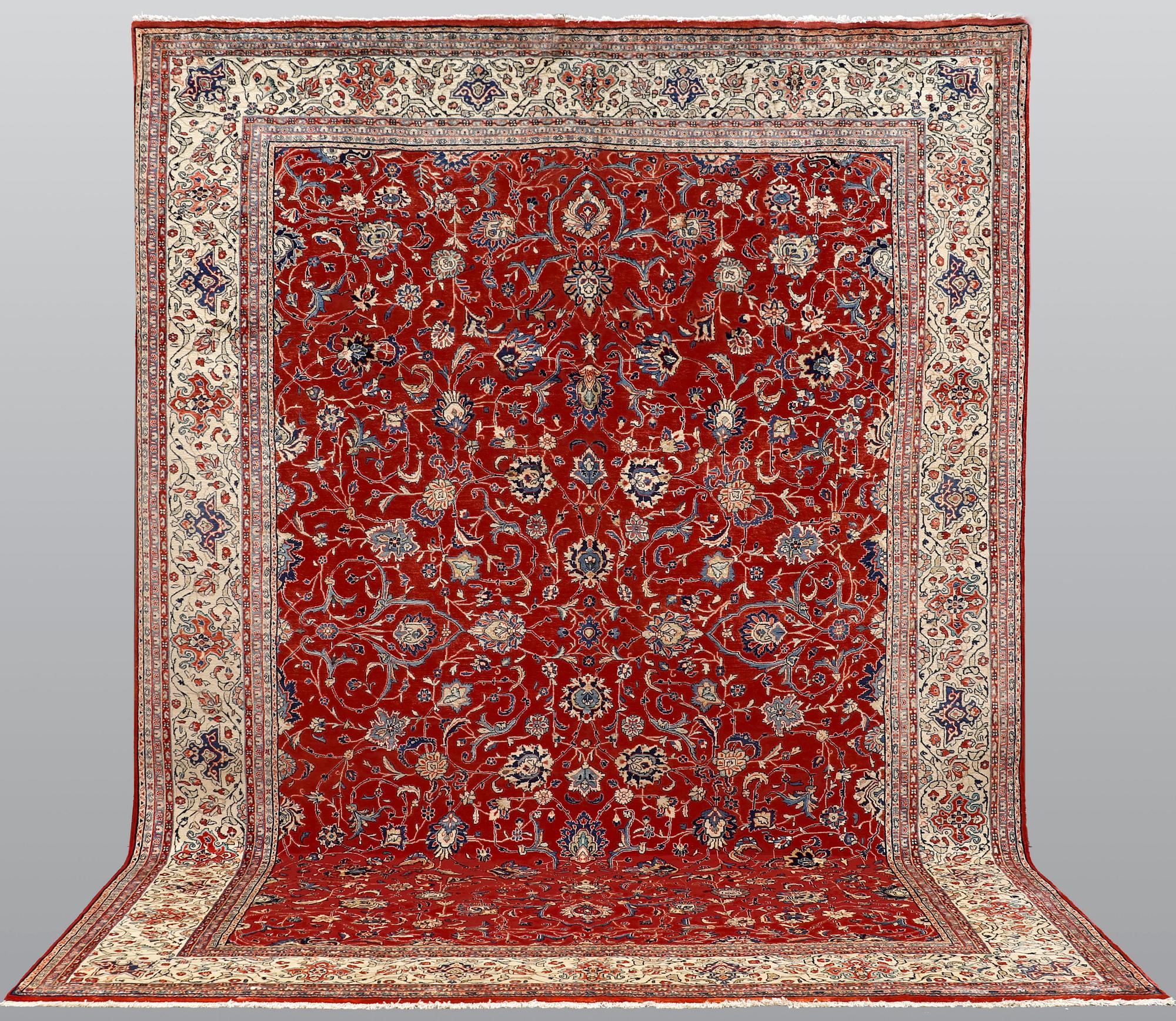 A carpet, Sarouk, ca 423 x 312 cm.